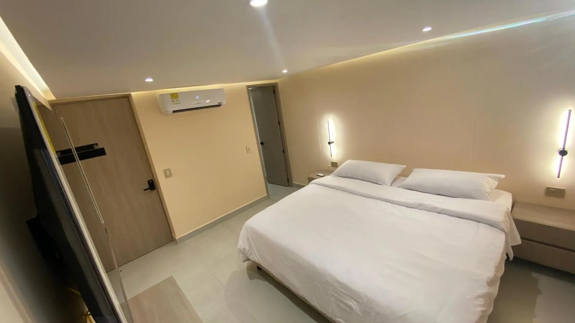 Hotel Dunia Suite - Habitacion # 8 Kartagena